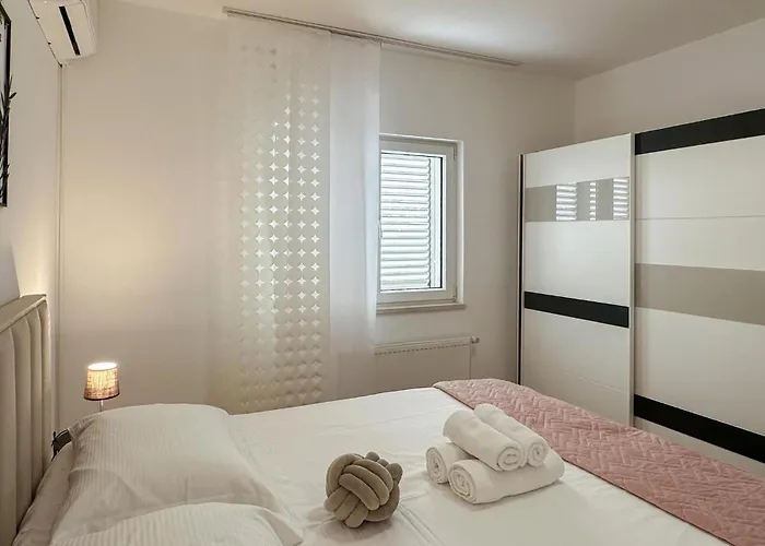 Three-bedroom In Murvica Tatil Evi