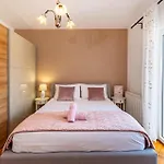 Three-bedroom In Murvica *