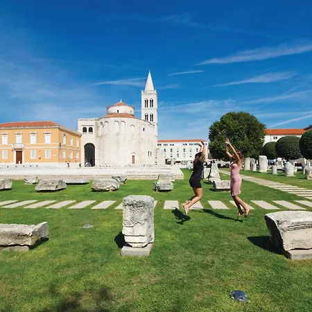 Three-bedroom In Murvica Zadar