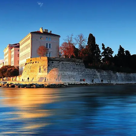 3 Bedroom Gorgeous In Zadar Holiday home
