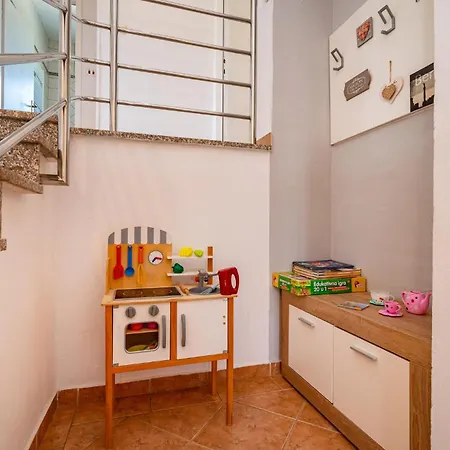 Tatil Evi Three-bedroom In Murvica Zadar