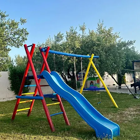 Three-bedroom In Murvica *
