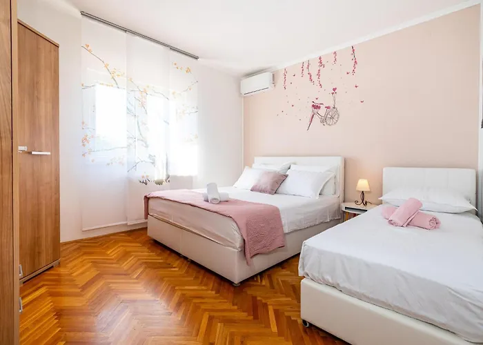 Three-bedroom In * Zadar
